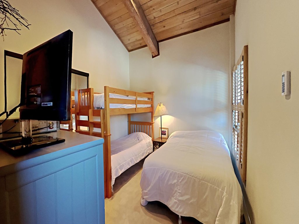 1849 Condos 410 Vacation Rental in Mammoth Lakes - RedAwning
