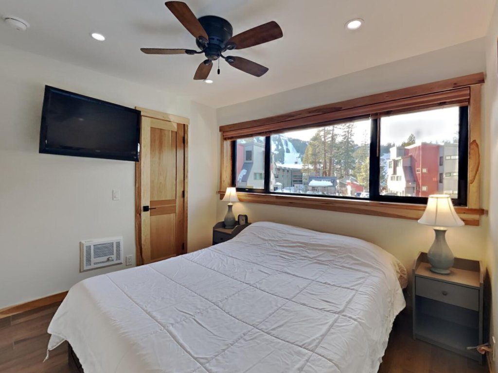 Spacious Slopeside 3 Bedroom with Loft PLUS Onsite Ski and Snowboard Rentals! (Unit 692 at 1849) Vacation Rental in Mammoth Lakes - RedAwning