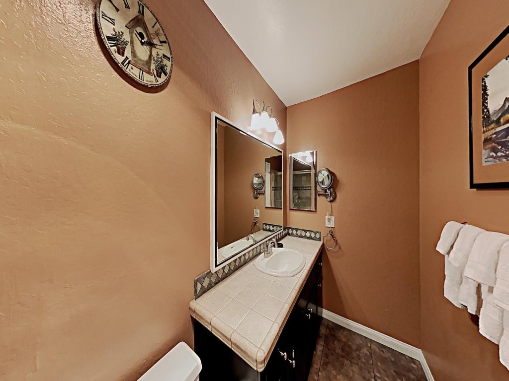 Slopeside Comfy 2-Bedroom Home with 3 Spas! (Unit 512 at 1849) Vacation Rental in Mammoth Lakes - RedAwning