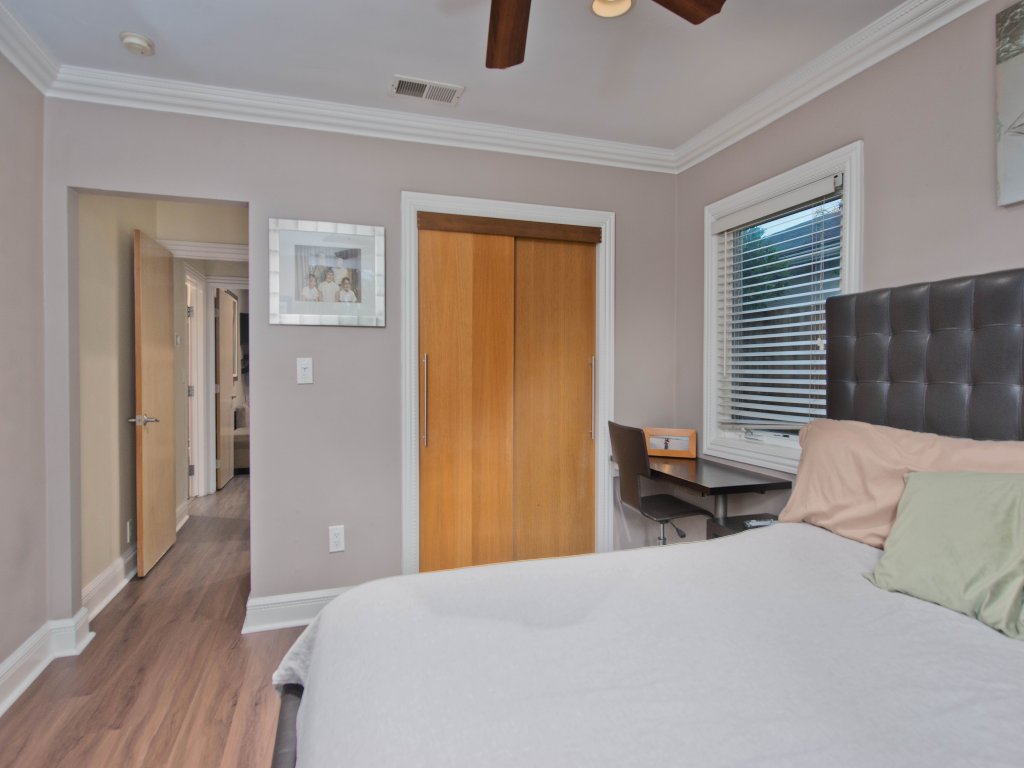 Ground Floor in Venice Near The Beach-Sleeps  4 Vacation Rental in Los Angeles - RedAwning