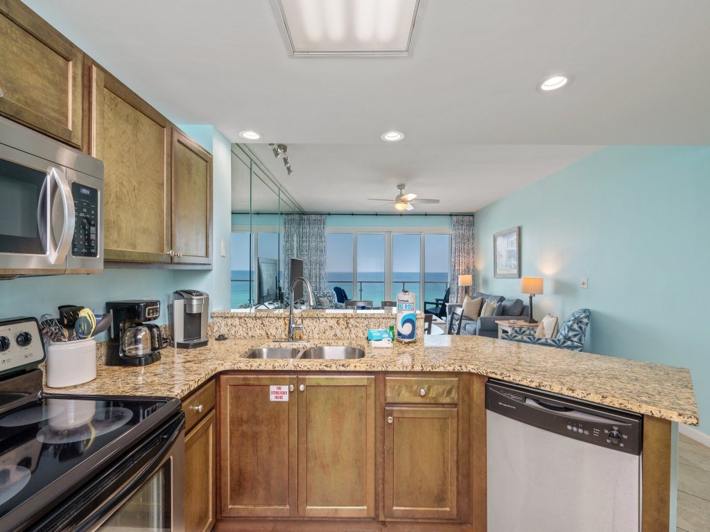 Sterling Sands 604  Vacation Rental in Destin - RedAwning