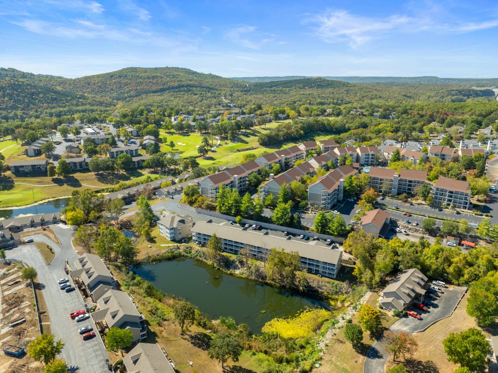 FC34-8 -Clearwater Condo Vacation Rental in Branson - RedAwning