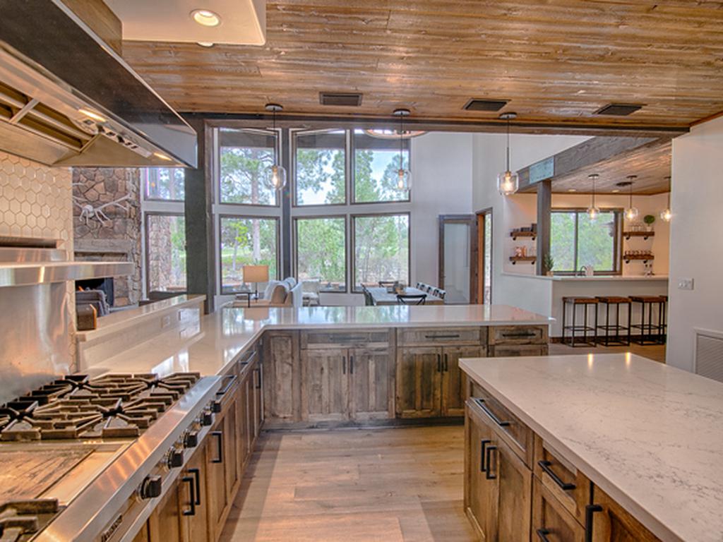 Retreat at Whispering Pines Vacation Rental in Show Low - RedAwning