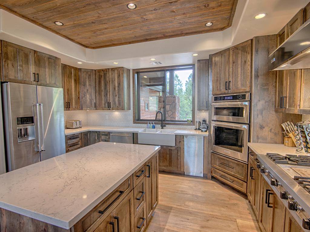 Retreat at Whispering Pines Vacation Rental in Show Low - RedAwning