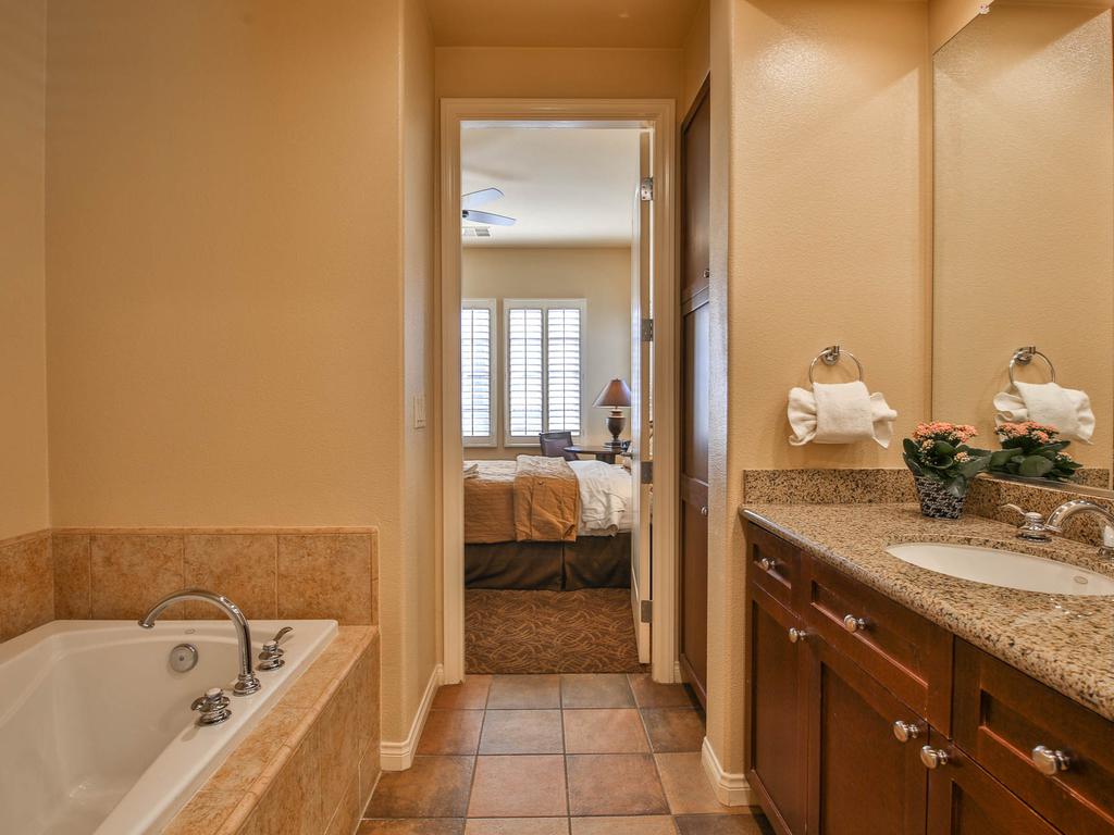 (L48) Premier Location at Clubhouse Vacation Rental in La Quinta - RedAwning