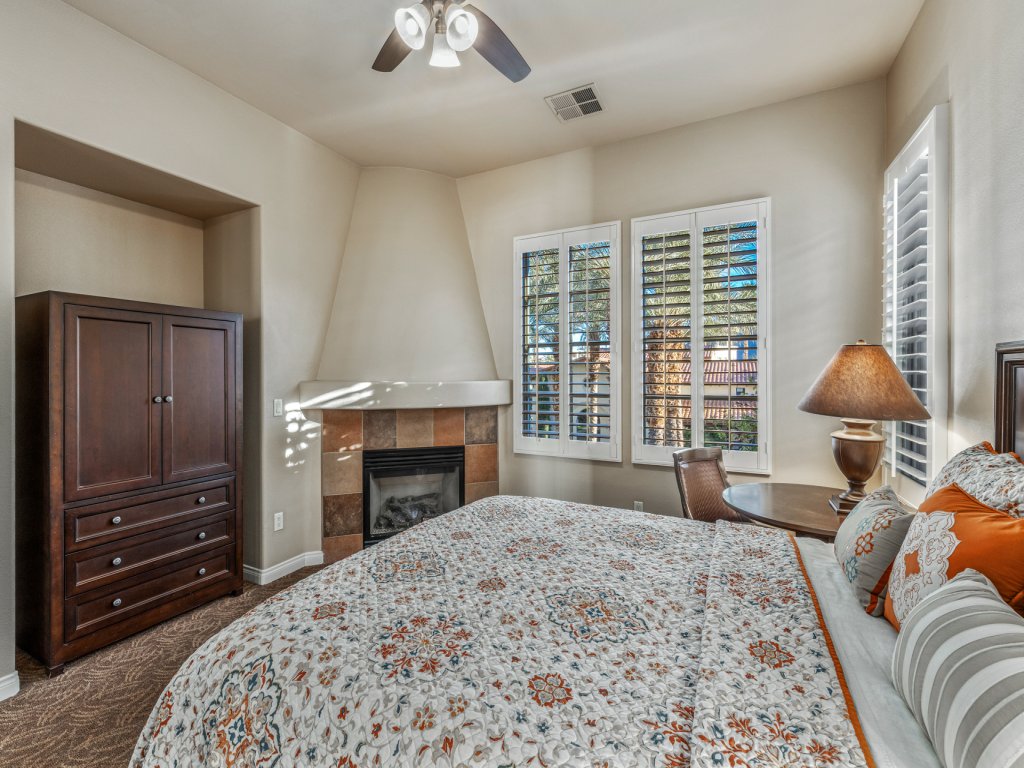 (L48) Premier Location at Clubhouse Vacation Rental in La Quinta - RedAwning