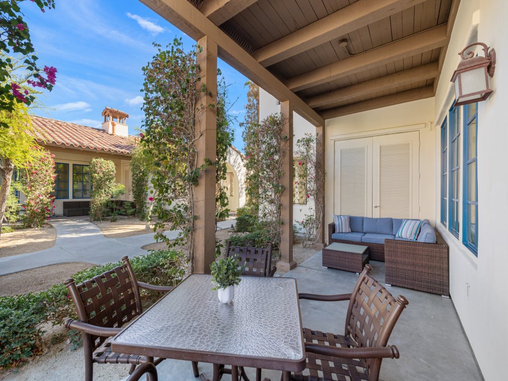(C44) Stunning Remodeled Lux Villa near Clubhouse Vacation Rental in La Quinta - RedAwning