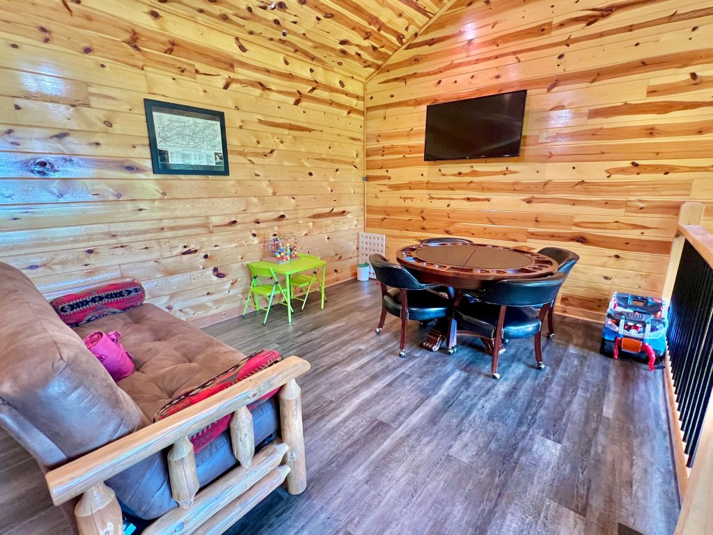 South Side Serenity Vacation Rental in Sevierville - RedAwning