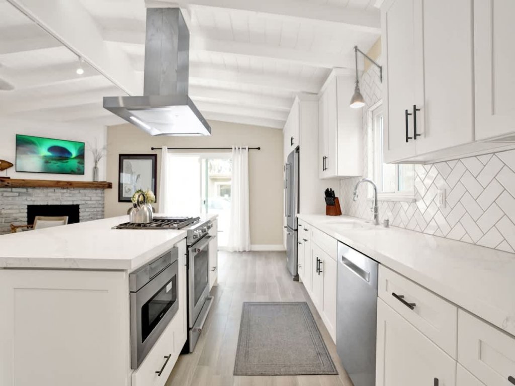 114 42nd St A | Remodeled Beauty Steps To The Sand Vacation Rental in Newport Beach - RedAwning