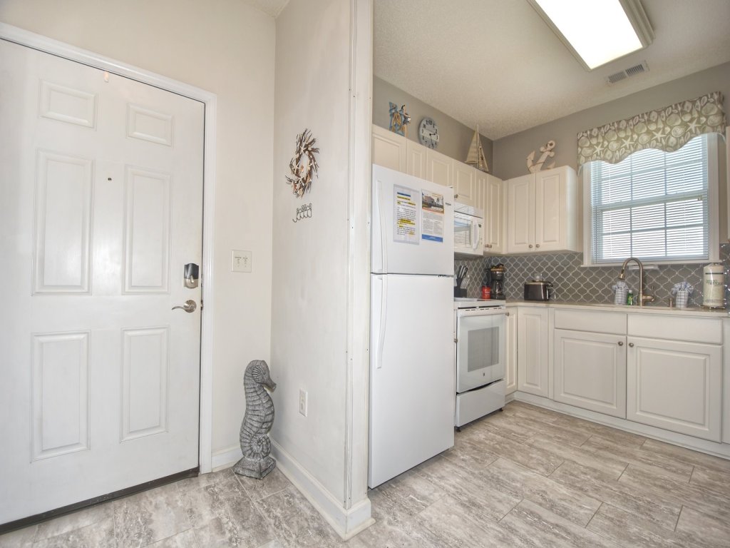 931 River Crossing Vacation Rental in North Myrtle Beach - RedAwning