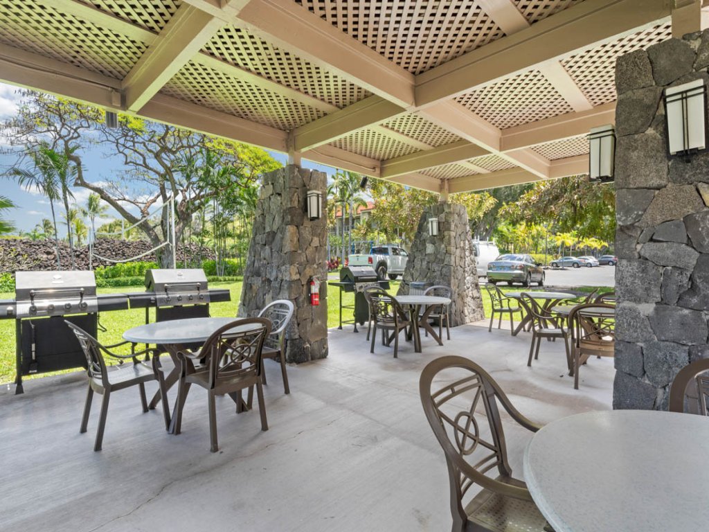 Keauhou Kona Surf & Racquet Club#8-304 Vacation Rental in Kailua Kona - RedAwning