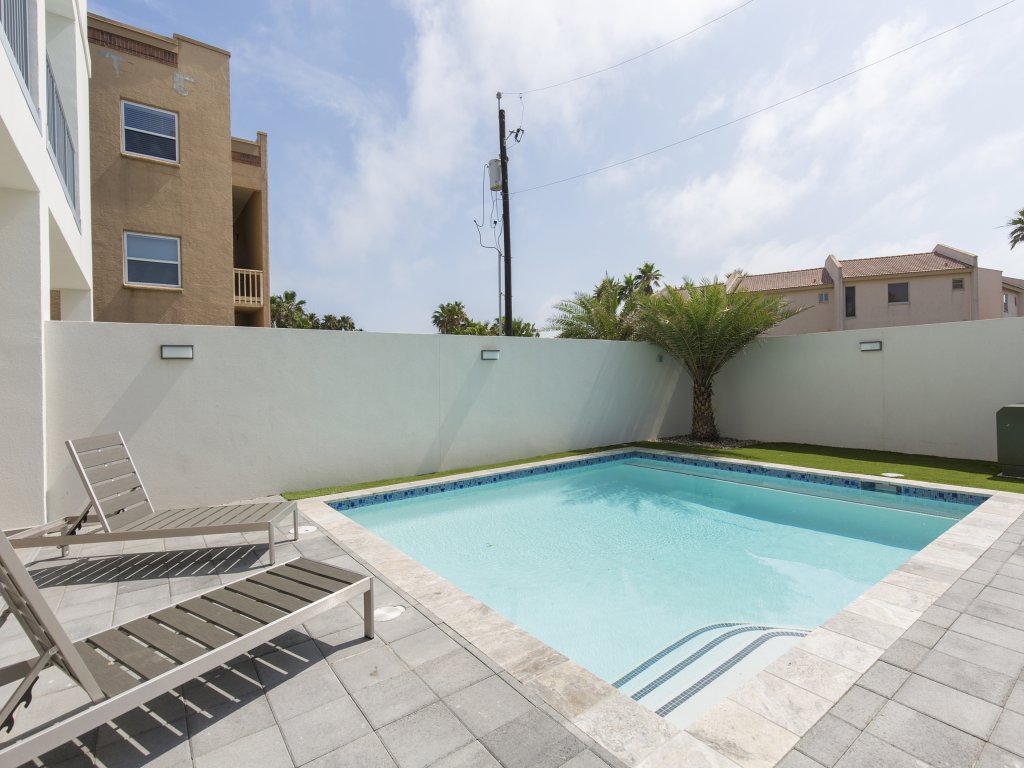 5703B Gulf Blvd (Beach Retreat) Vacation Rental in South Padre Island - RedAwning