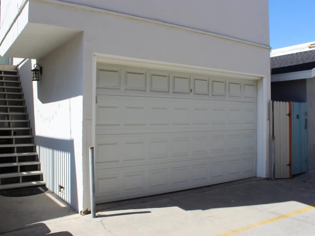 114 42nd St B | Perfect- 4 houses from the sand Vacation Rental in Newport Beach - RedAwning