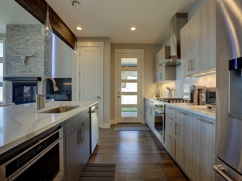 Ruby Peak Spacious & Comfortable Home - 30 day minimum Vacation Rental in Bend - RedAwning