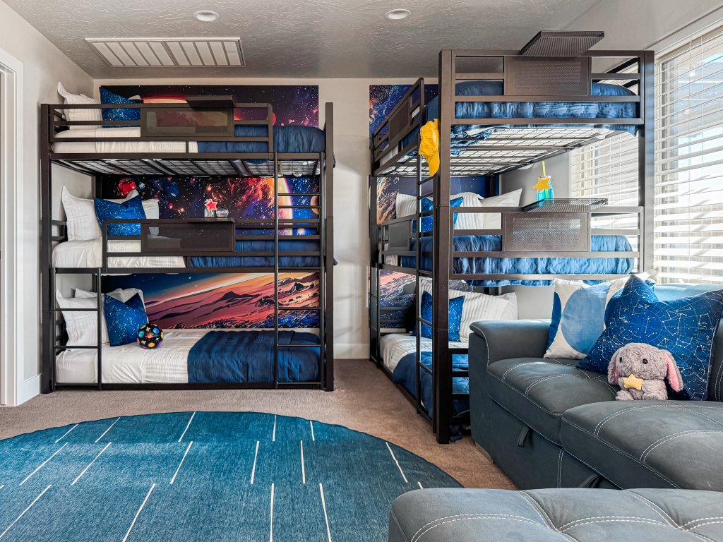Stargazer – Luxury Condo, Rooftop Views, Private Hot Tub Vacation Rental in St. George - RedAwning