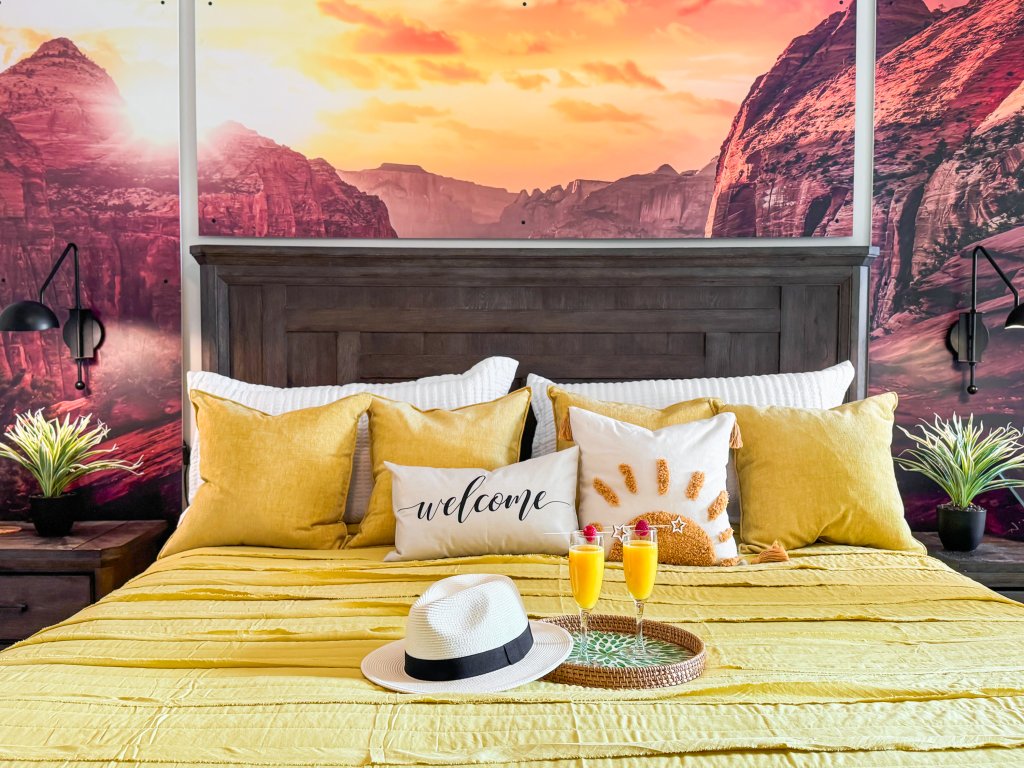 Stargazer – Luxury Condo, Rooftop Views, Private Hot Tub Vacation Rental in St. George - RedAwning