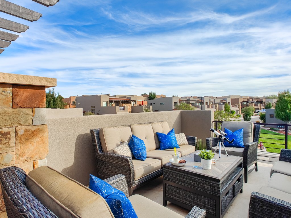 Stargazer – Luxury Condo, Rooftop Views, Private Hot Tub Vacation Rental in St. George - RedAwning