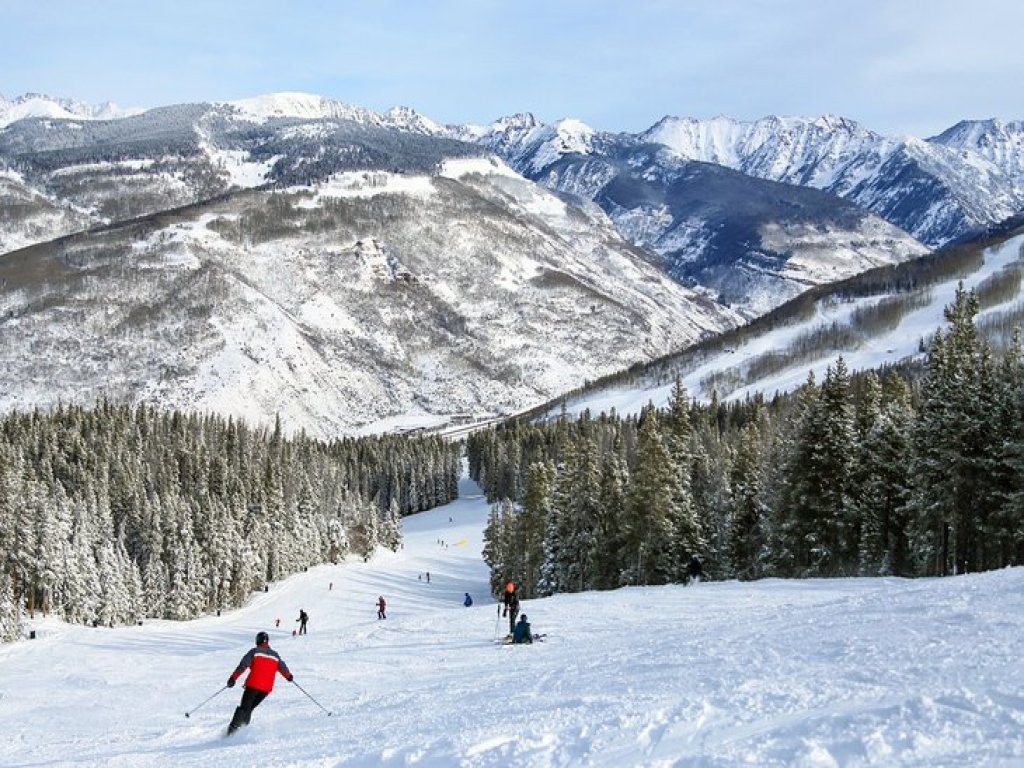 2427 Chamonix Lane 1 Bedroom Vacation Rental in Vail - RedAwning