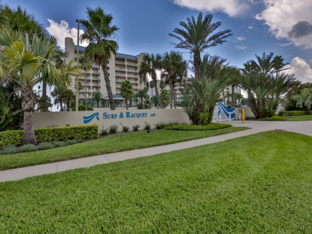 Spacious Oceanfront Condo with 3 Baths Vacation Rental in New Smyrna Beach - RedAwning