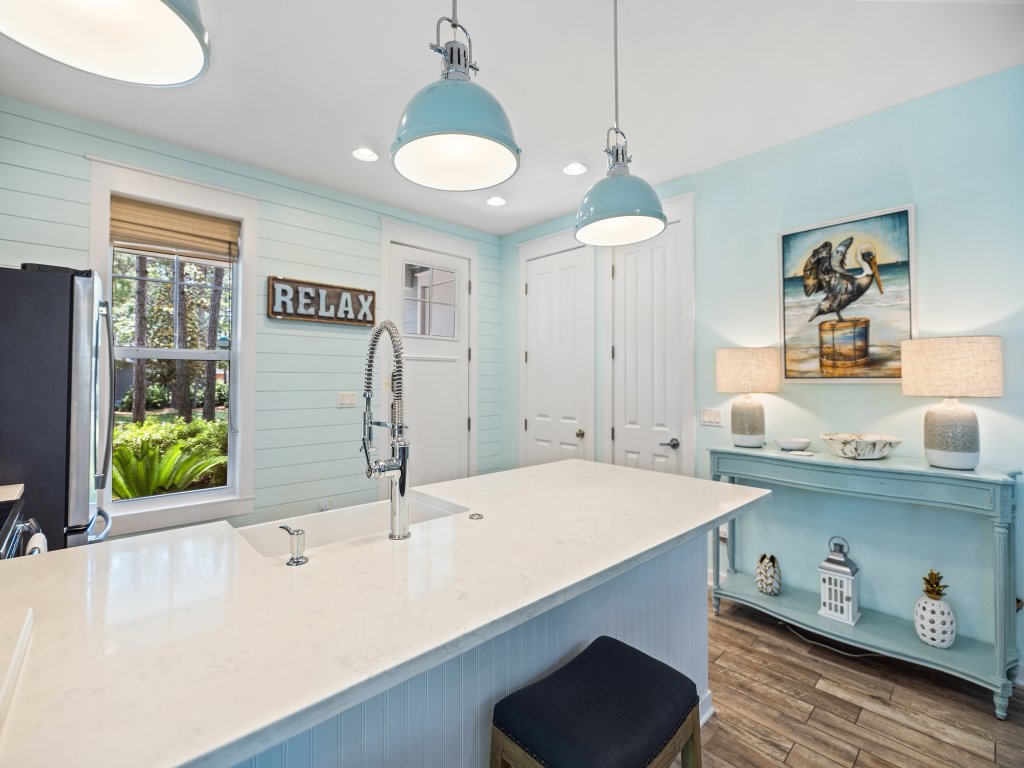 1345 Laurel Grove Vacation Rental in Miramar Beach - RedAwning