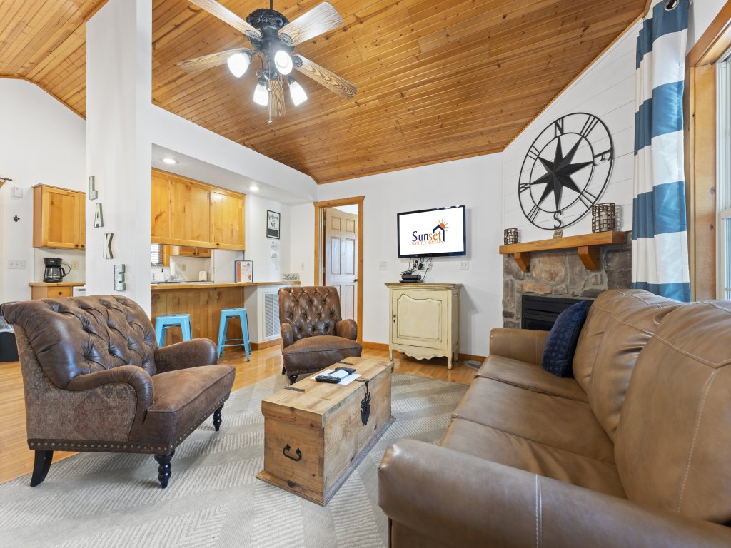 SBL85 -Paradise Lodge Vacation Rental in Branson West - RedAwning