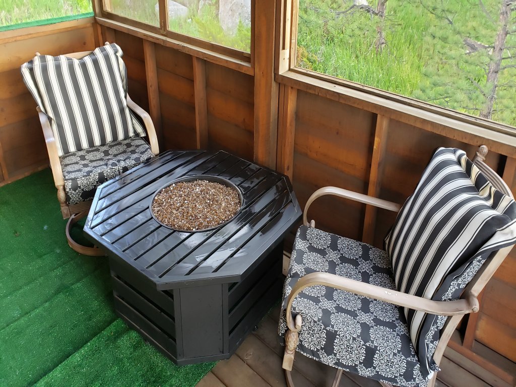 Nederland Getaway Vacation Rental in Nederland - RedAwning