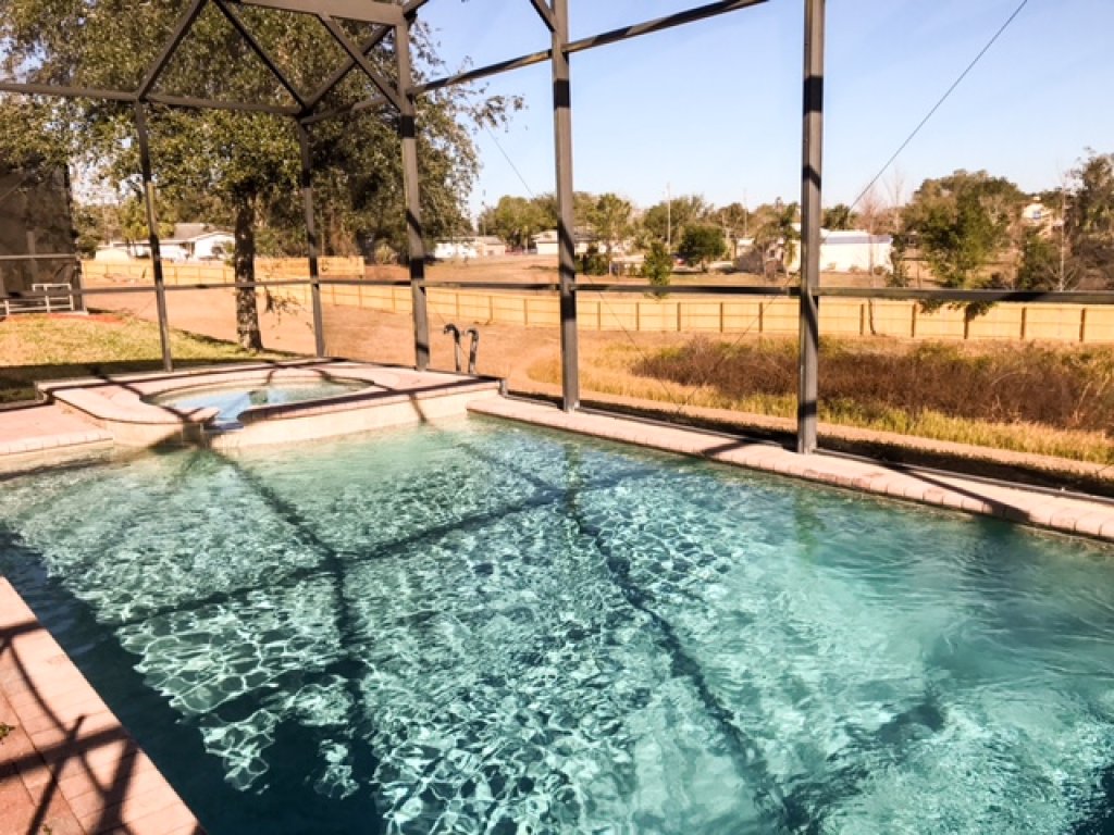 Extended Pool Deck With Spa 2 King Suites! Vacation Rental in Davenport - RedAwning
