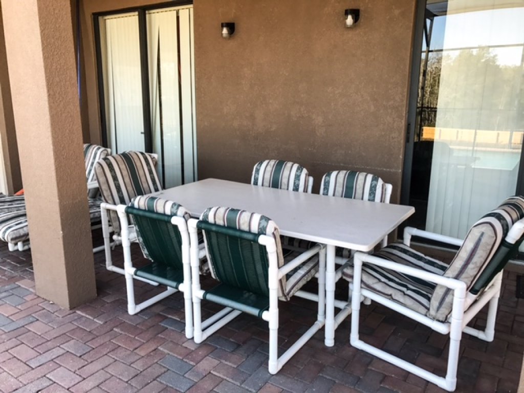 Extended Pool Deck With Spa 2 King Suites! Vacation Rental in Davenport - RedAwning