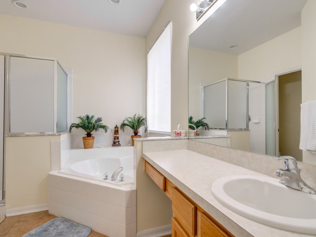 South Facing Pool & Game Room! Vacation Rental in Haines City - RedAwning