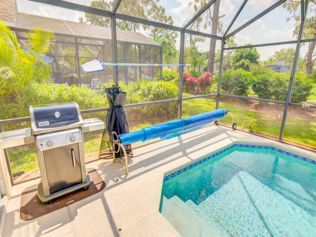 Southern Dunes Dream South Facing Pool Vacation Rental in Haines City - RedAwning