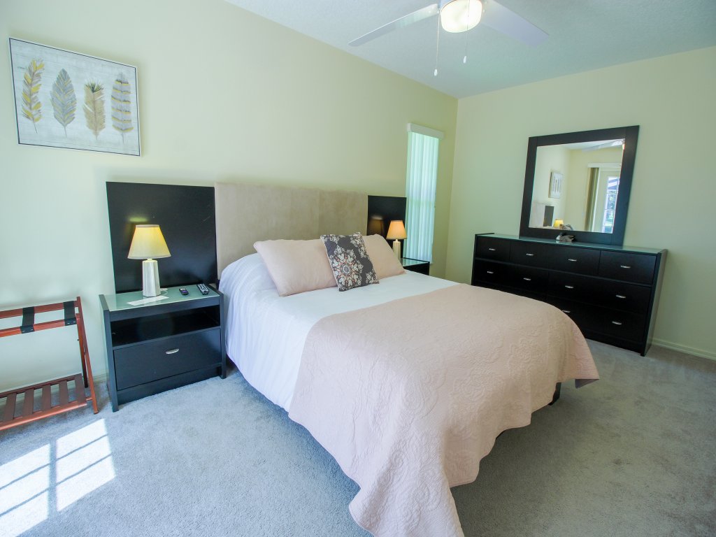4BR Lakeside Retreat, Trail and Lake Views Vacation Rental in Hernando - RedAwning