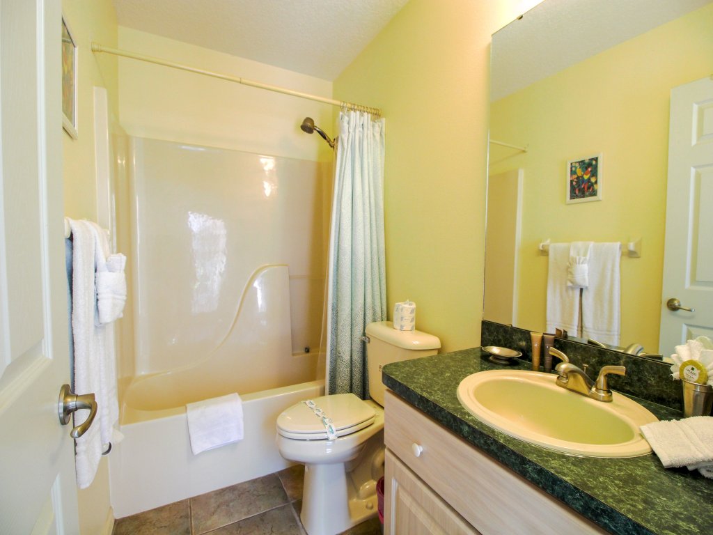 4BR Lakeside Retreat, Trail and Lake Views Vacation Rental in Hernando - RedAwning