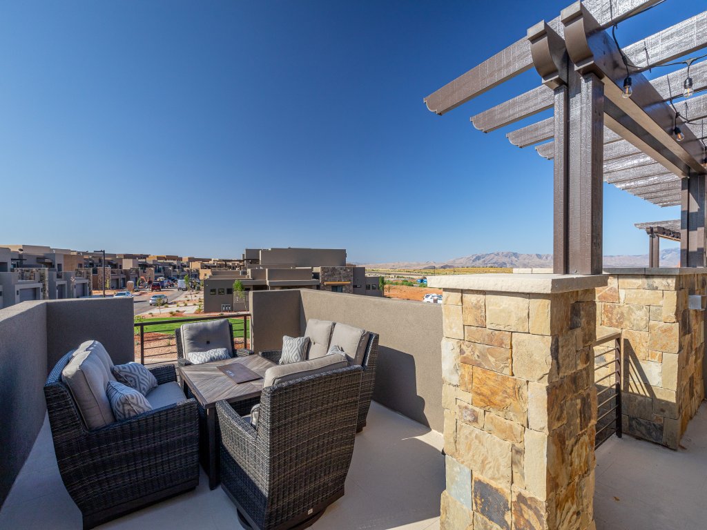 Desert Oasis Vacation Rental in St. George - RedAwning