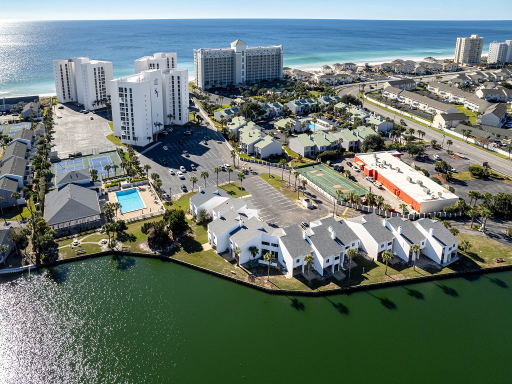 2106 is a Gulf Front 3 bedroom unobstructed views Vacation Rental in Destin - RedAwning