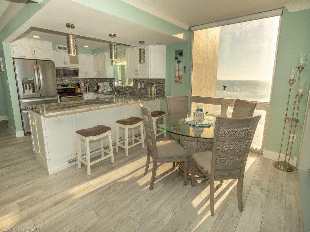 2106 is a Gulf Front 3 bedroom unobstructed views Vacation Rental in Destin - RedAwning