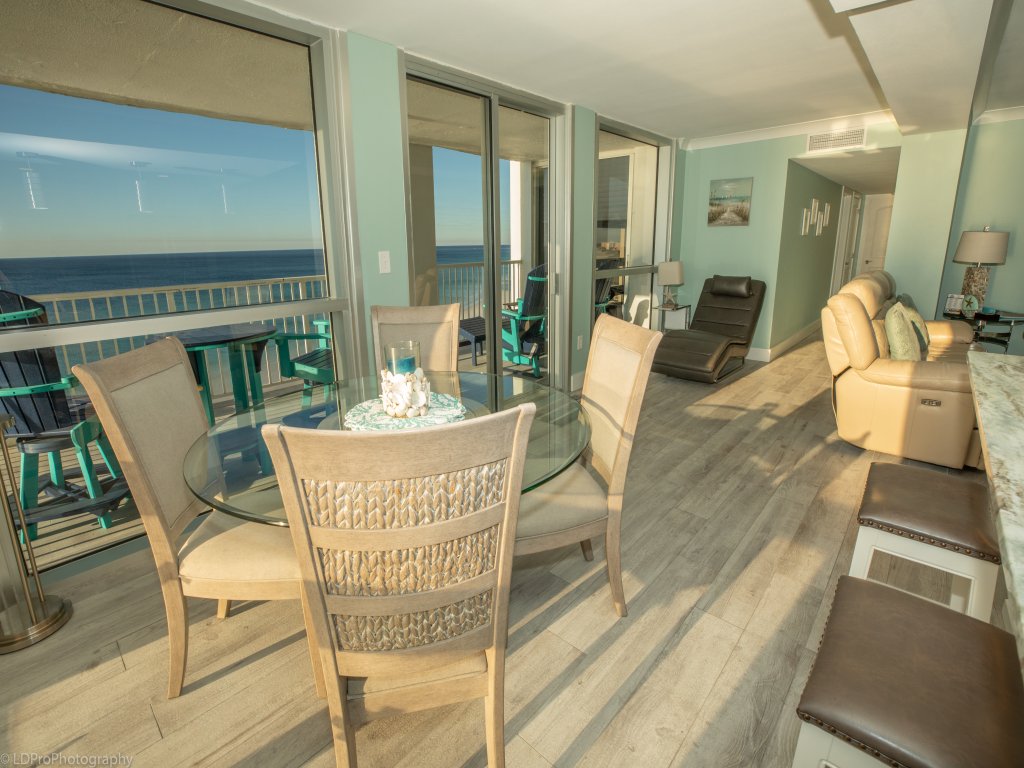 2106 is a Gulf Front 3 bedroom unobstructed views Vacation Rental in Destin - RedAwning
