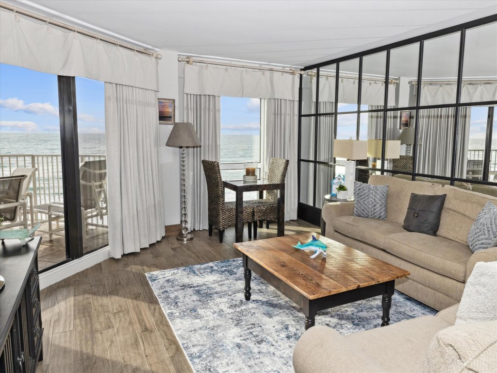 IR 402 is a Gorgeous Gulf Front 2 BR 2 Ba with washer/dryer Vacation Rental in Destin - RedAwning