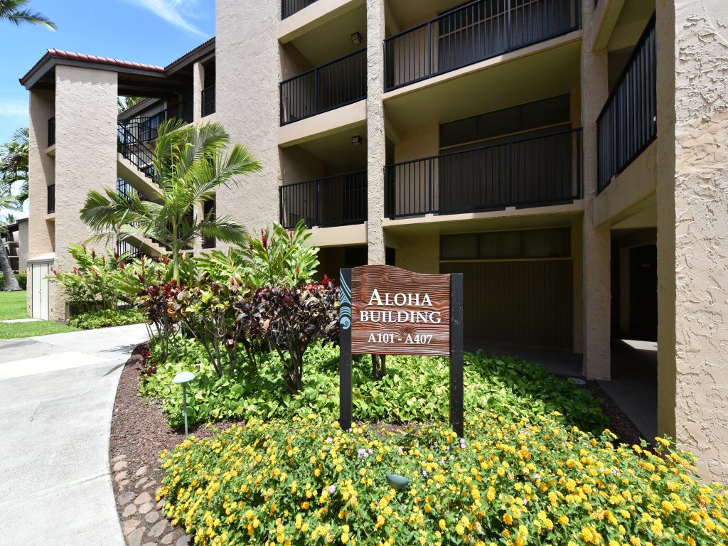 Papakea #A109 Vacation Rental in Lahaina - RedAwning