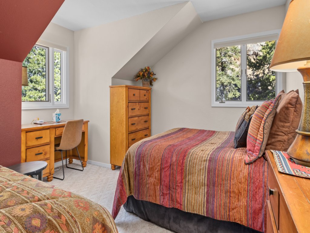 Destiny Vacation Home at Windcliff Vacation Rental in Estes Park - RedAwning