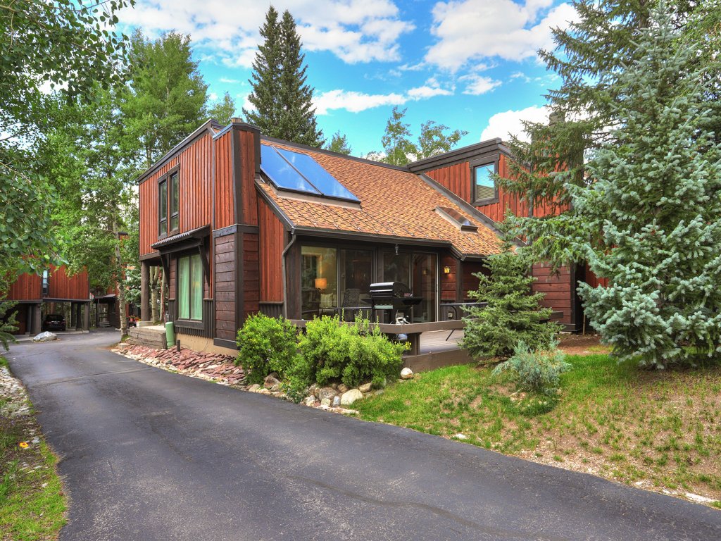 Spacious Mill Run 3 Townhouse Close to City Attractions Vacation Rental in Breckenridge - RedAwning