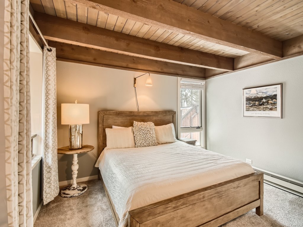 Spacious Mill Run 3 Townhouse Close to City Attractions Vacation Rental in Breckenridge - RedAwning