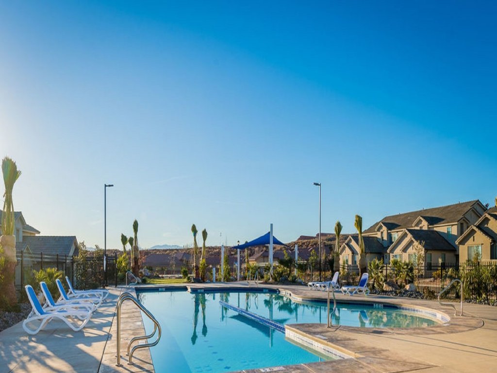 Sunshine Serendipity Vacation Rental in Utah - RedAwning