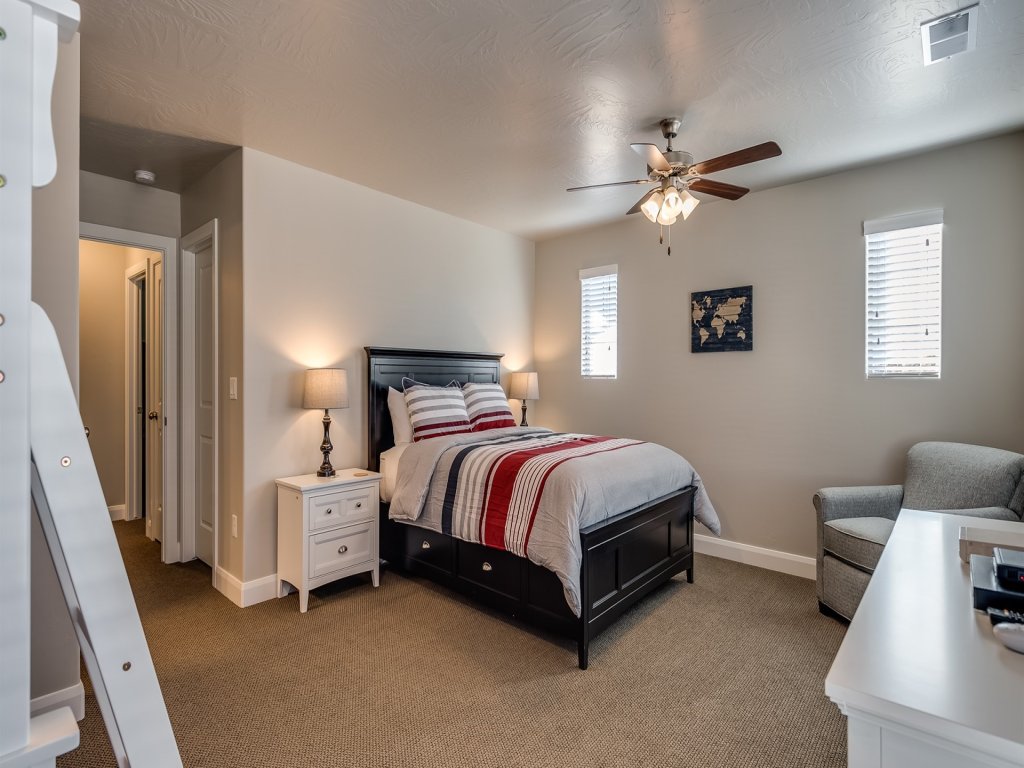 Desert Edge Retreat Vacation Rental in Utah - RedAwning