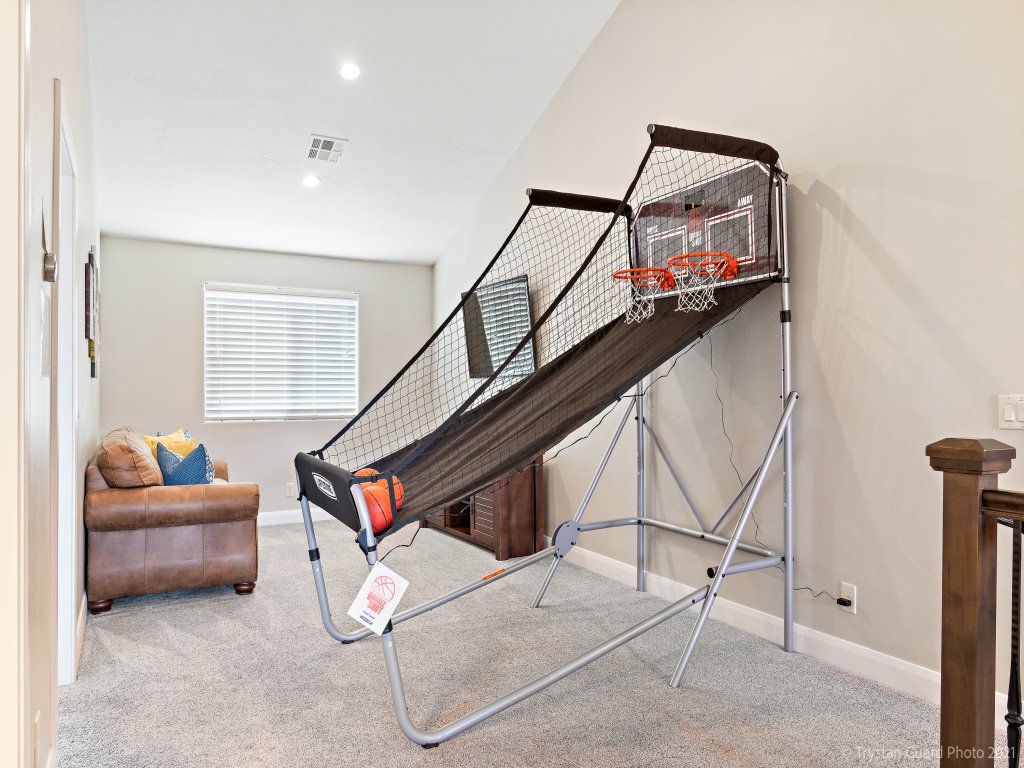 The Escape at Emerald Cove Vacation Rental in Utah - RedAwning