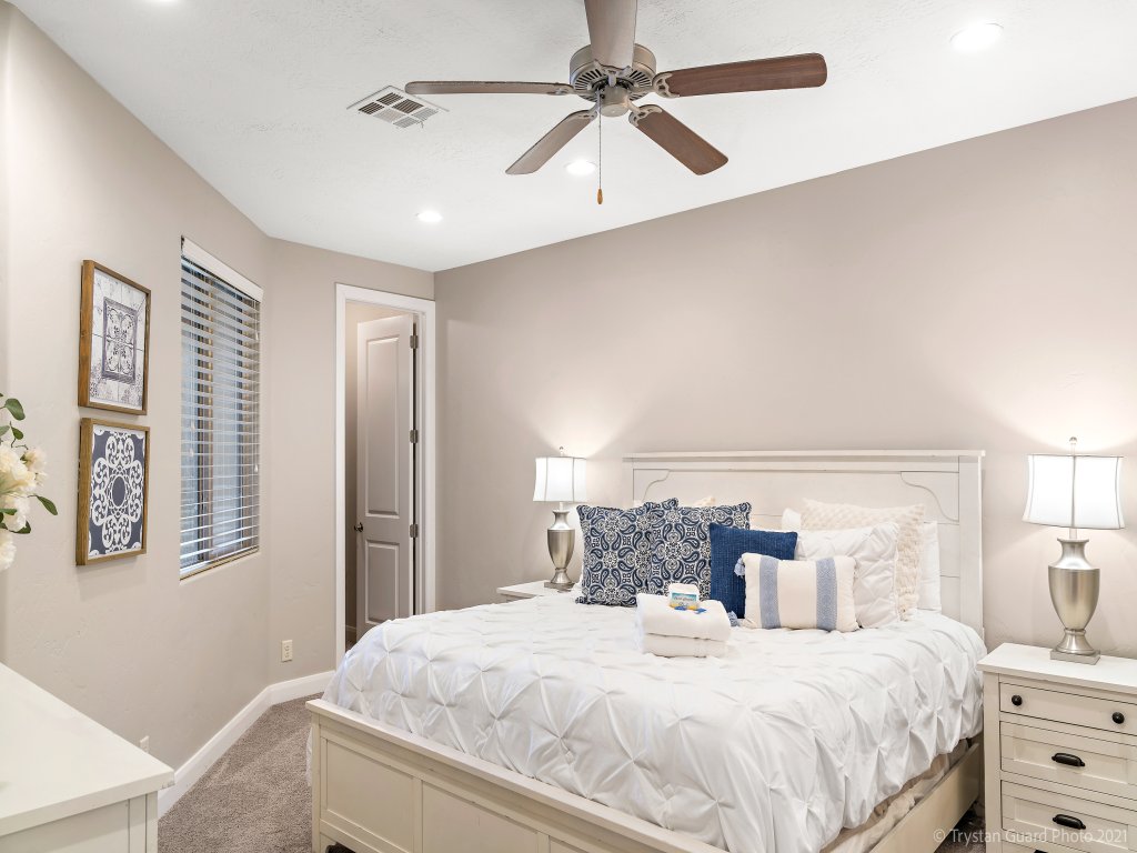 The Escape at Emerald Cove Vacation Rental in Utah - RedAwning