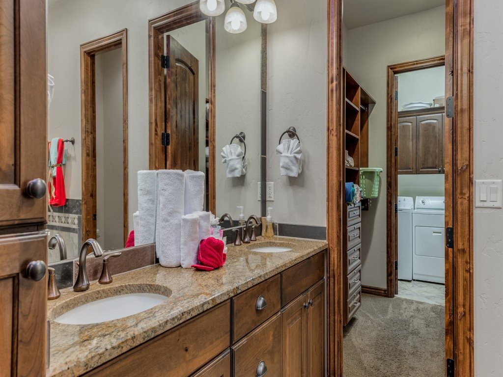 Beyond the Green Vacation Rental in Utah - RedAwning