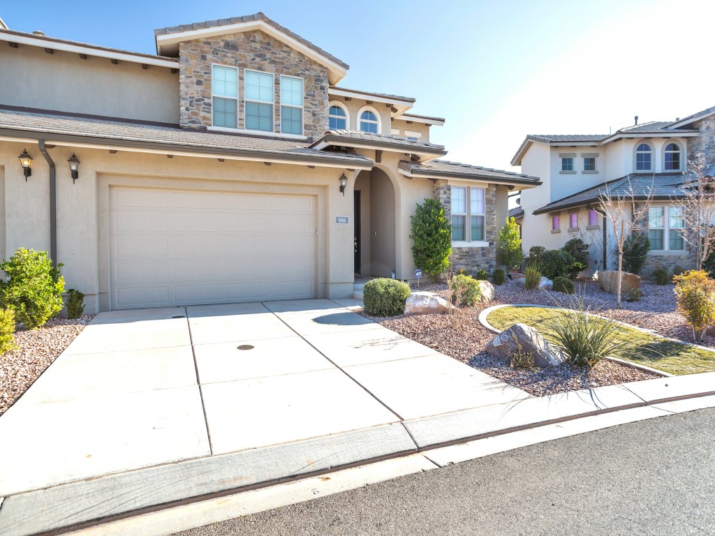 The Florentine Vacation Rental in Utah - RedAwning
