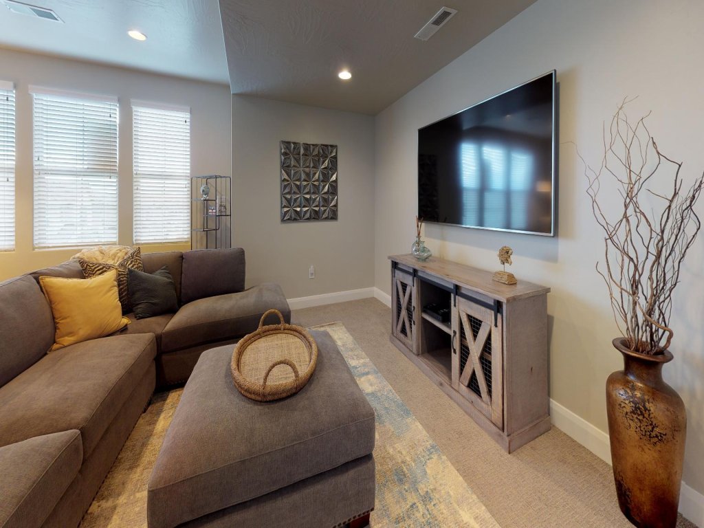 Endless Adventures Vacation Rental in Utah - RedAwning