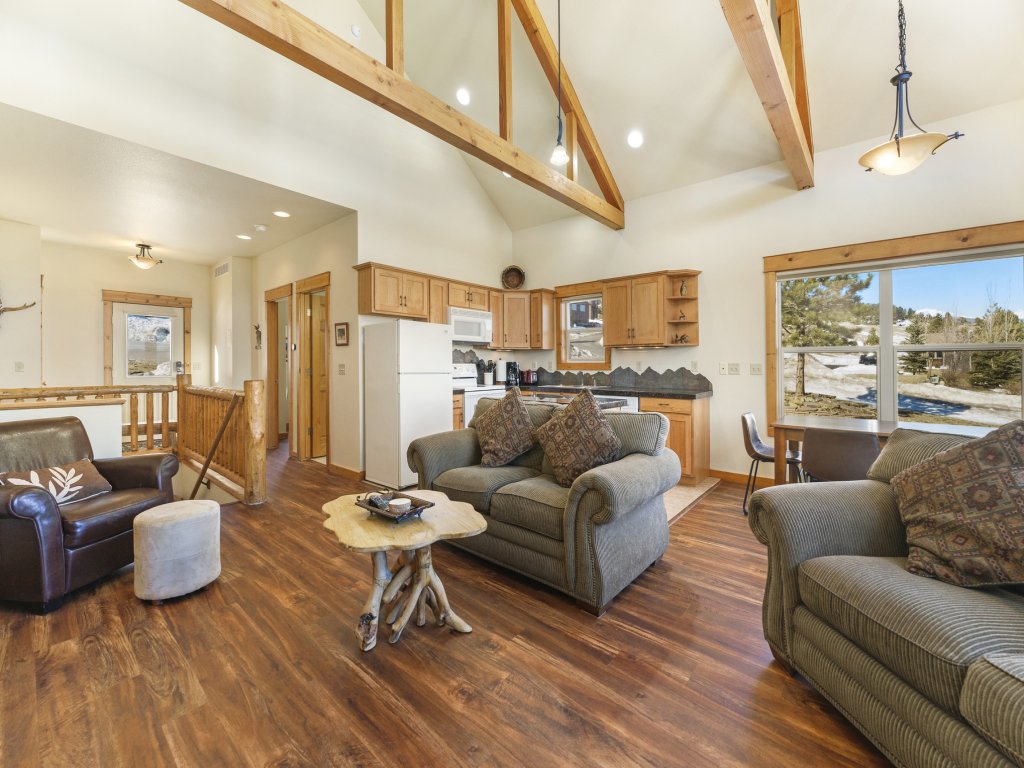 Jackstraw Mountain 32 Vacation Rental in Estes Park - RedAwning