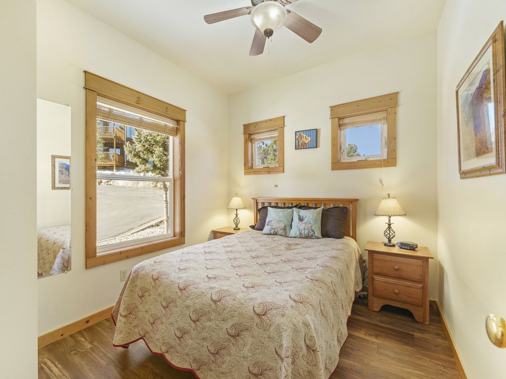 Jackstraw Mountain 32 Vacation Rental in Estes Park - RedAwning